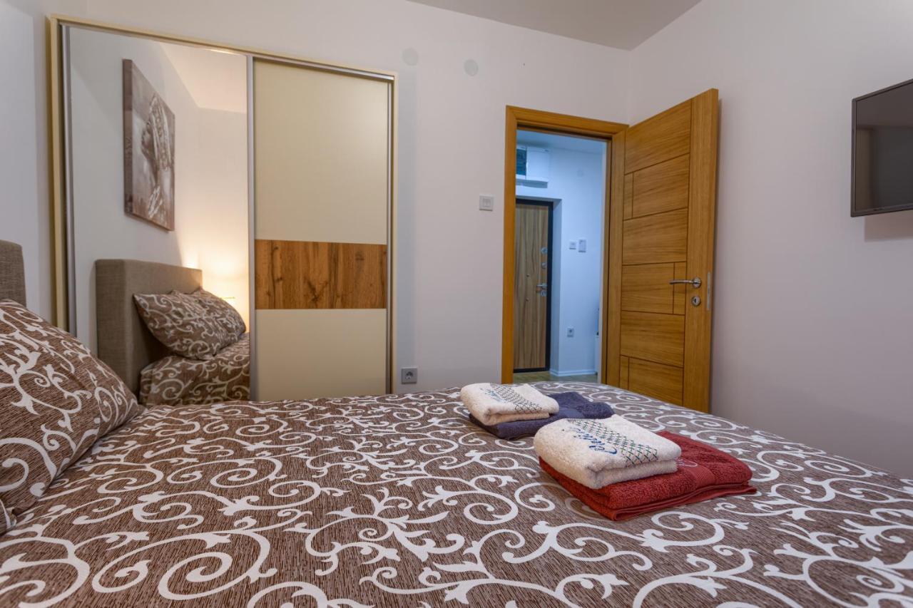 Calido Apartman *